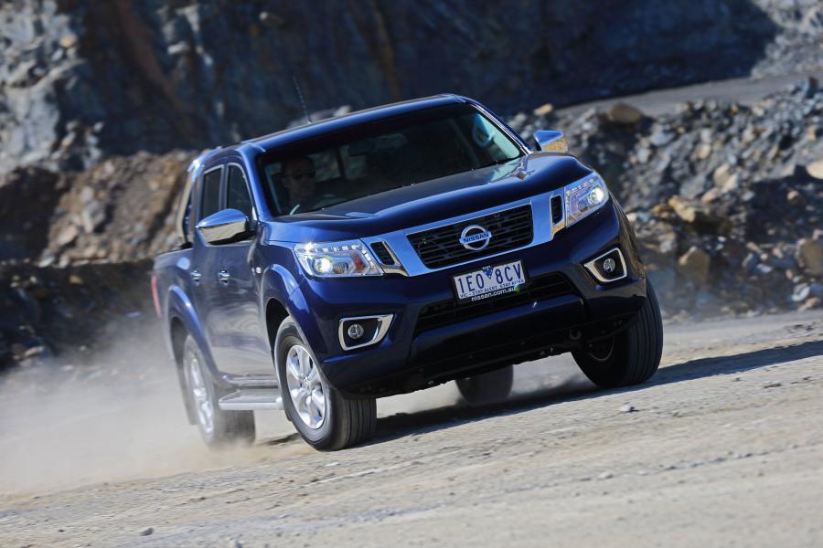  Nissan NP300 Navara Double Cab 2015 года  (AU) (фото 7 из 30)